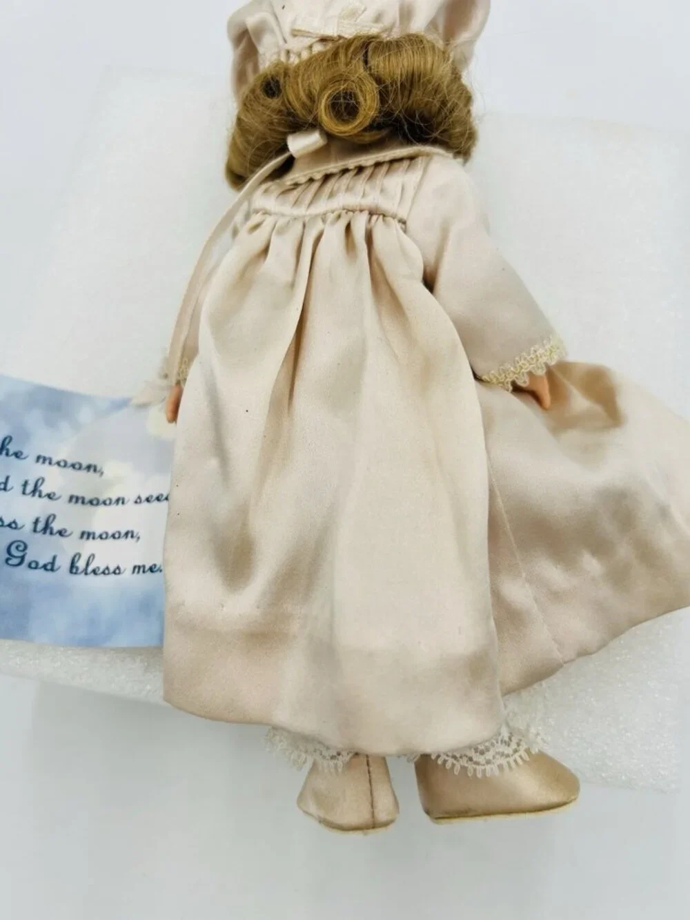 MADAME ALEXANDER Children's Prayer 28385 Satin Nightgown and Bonnet